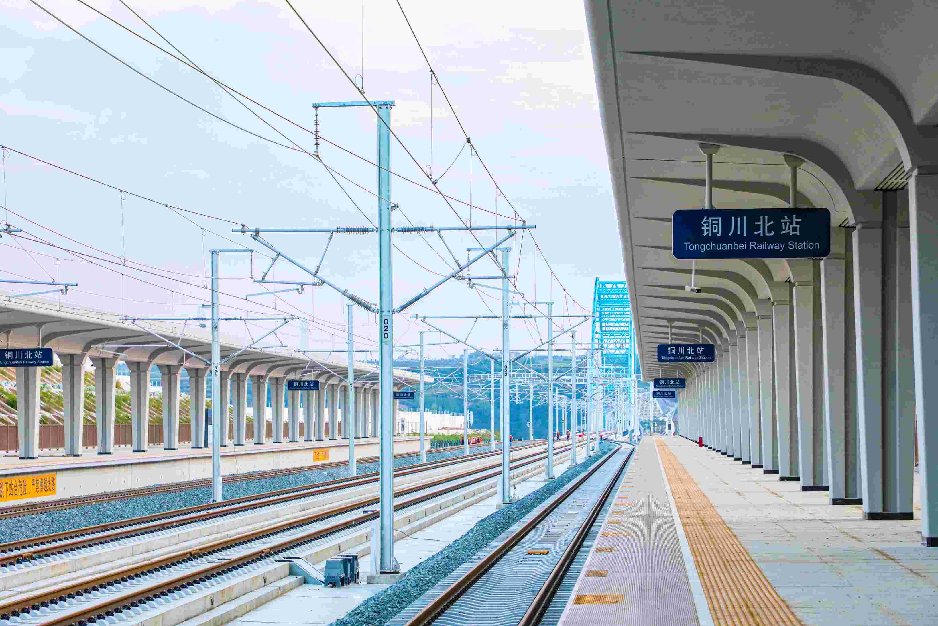 西延高铁开通运营